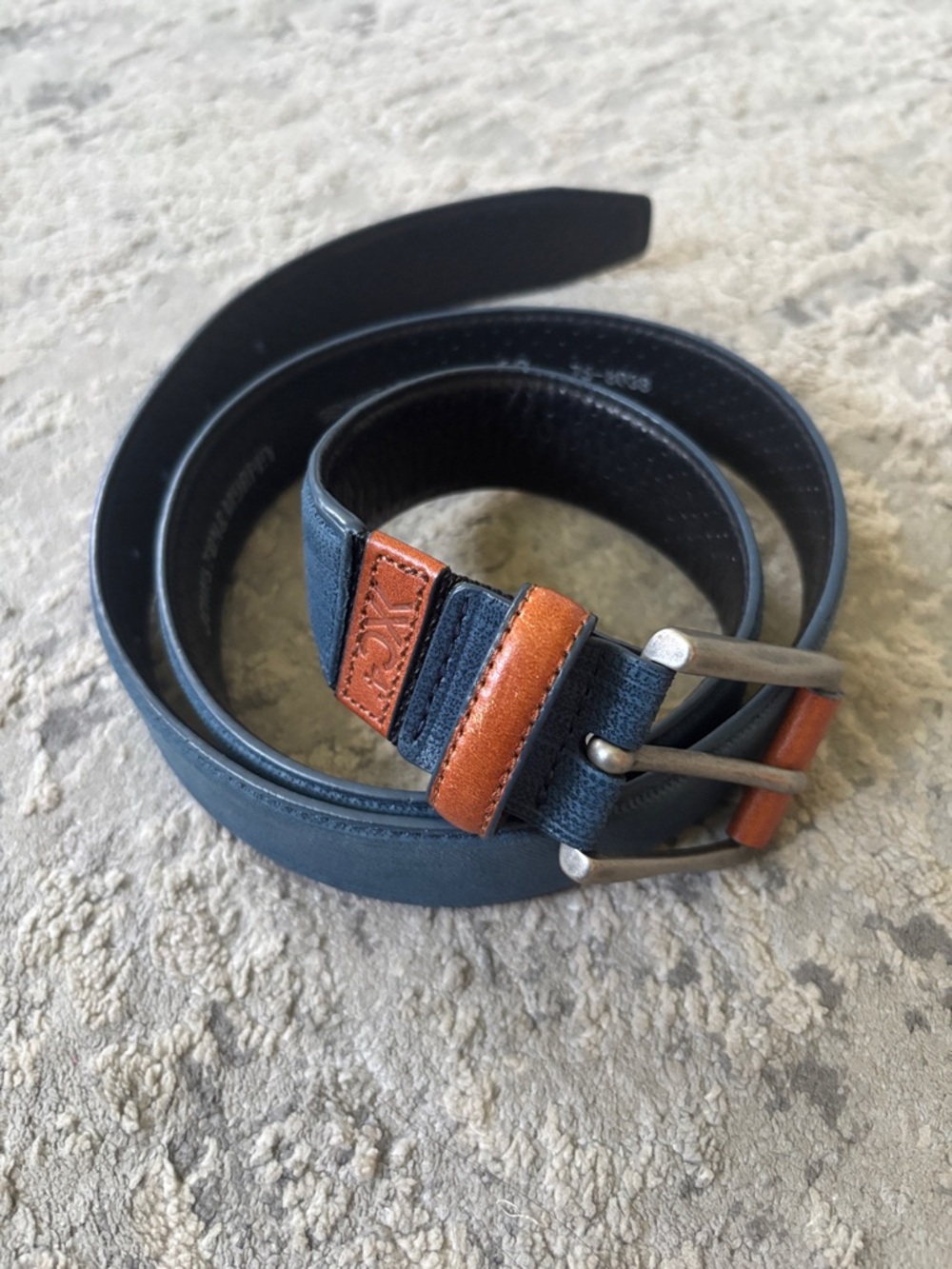 Johnston & Murphy Navy Leather Belt with Brown Accents